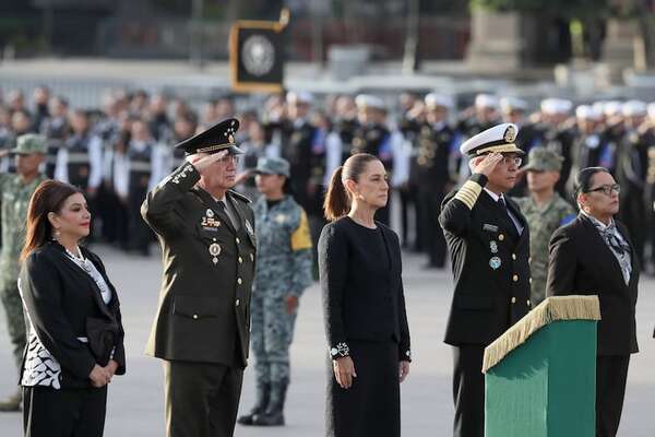 La presidenta de México conmemora  en la capital del país los terremotos de 1985 y 2017 - Mundo - ABC Color