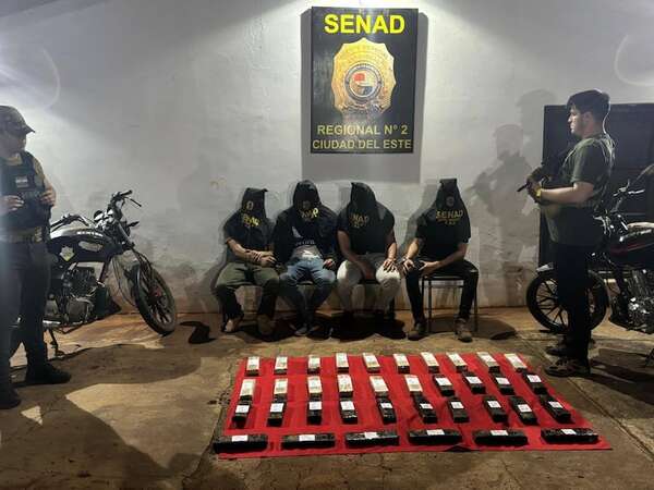 Incautan 23 kilos de marihuana en Raúl Peña y detienen a cuatro personas - ABC en el Este - ABC Color