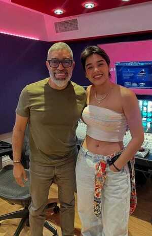 Popular / ¡Aye Alfonso entrenará su voz con couch de Shakira y Maluma!