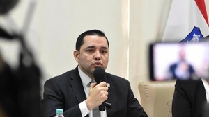 Luis Bello enfrenta crisis interna en la Intendencia