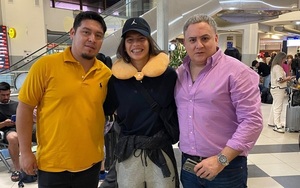 Claudia Martínez viajó a París