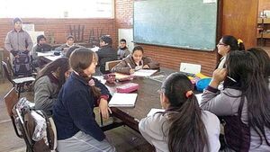 Solo el 51,6% de jóvenes de 15 a 24 años acceden a la educación formal