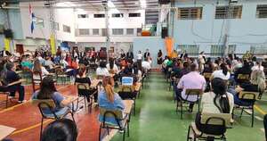 Diario HOY | Bajo nivel de aprobación en Amambay: solo 19% de los docentes superó la prueba escrita