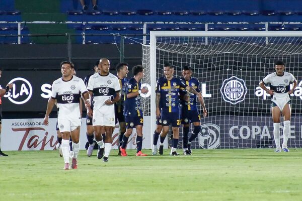 Olimpia no levanta vuelo