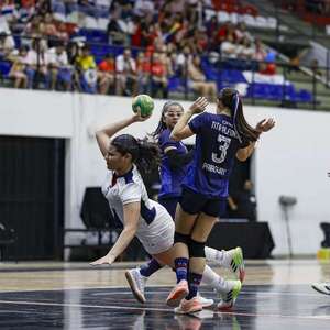 Sur Centro de balonmano: Guerreritas defienden el cetro contra Argentina - Polideportivo - ABC Color
