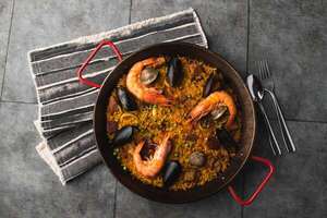 En el Día Mundial de la Paella prepará el clásico español sabor a mar - Gastronomía - ABC Color