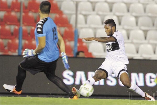 Versus / ¡Conmoción en el fútbol! Asesinan a Jonathan "Speedy" González, exjugador de Olimpia