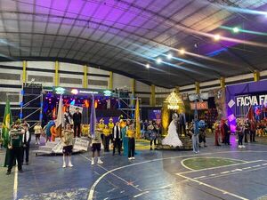 Noche inaugural de los 24° Juegos Universitarios UNAE–ISEDE en Encarnación