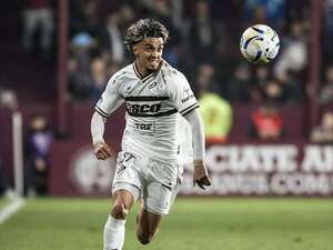 Vídeo: El golazo de tiro libre de Ronaldo Martínez en Platense  - Fútbol Internacional - ABC Color