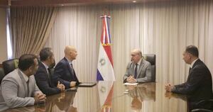 La Nación / Titular de la Corte se reúne en audiencia con el representante de PNUD en Paraguay