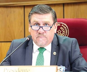 Llano retorna a la arena política y convoca a Equipo Joven