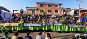 En la capital del departamento de Misiones, con un colorido desfile dieron la bienvenida a la primavera - Nacionales - ABC Color