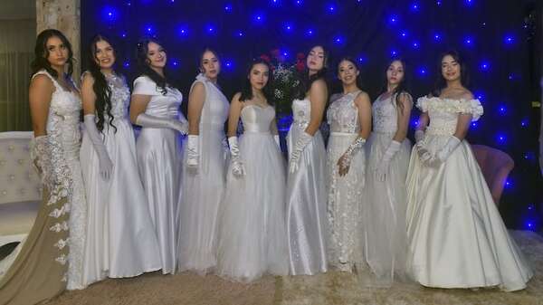 Fiesta de debutantes del Cemina - Sociales - ABC Color