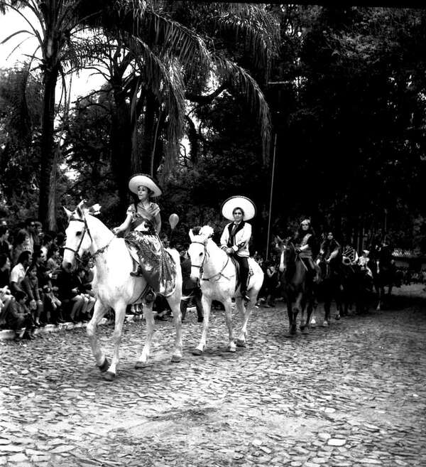 Esto sucedió - ABC Revista - ABC Color
