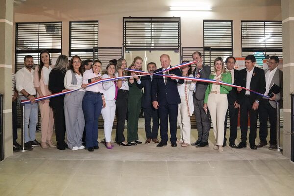 NUEVO CENTRO MÉDICO MUNICIPAL “PADRE JOSÉ KREUSSER” FUE INAUGURADO EN ENCARNACIÓN
