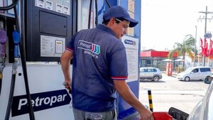 ¡Bajó el combus! Gobierno da un "alegrón" después de escándalo de sobres con plata