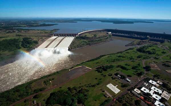 Itaipú: Estudio del Congreso del Brasil confirma denuncias de varios años sobre los gastos socioambientales - Economía - ABC Color