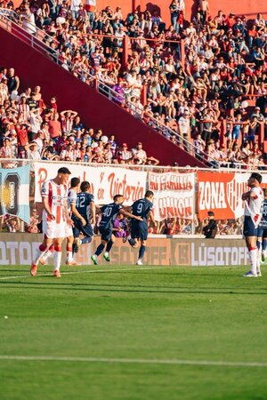 De taco, Alex Arce volvió a convertir en Argentina y Miggy Almirón de penal en la MLS