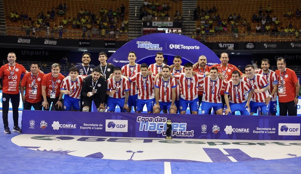 La Albirroja sube al podio