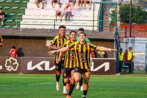 Alegría aurinegra en Santísima Trinidad