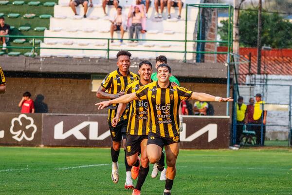 Alegría aurinegra en Santísima Trinidad