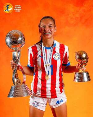Claudia Martínez, el orgullo paraguayo en el “Balón de Oro” - Fútbol Internacional - ABC Color
