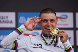 Evenepoel barre y dobla a Pogacar para revalidar el oro contrarreloj - Polideportivo - ABC Color