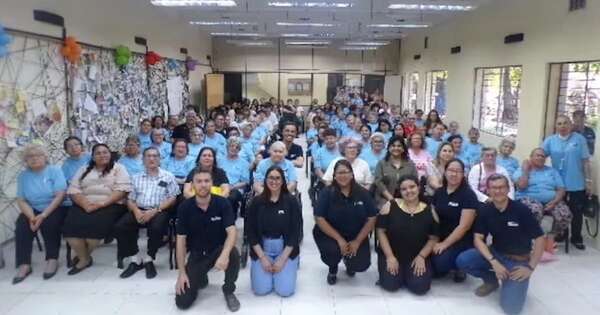 La Nación / Lanzan proyecto educativo para adultos mayores