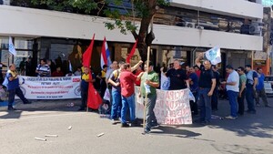 Tripartita: Gobierno buscará hoy levantar huelga de choferes