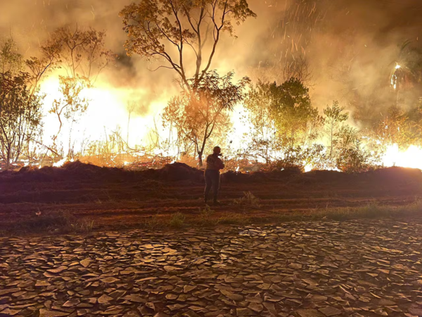 Lluvia sofocó incendio que afectó 45 % del Parque Cerro Corá