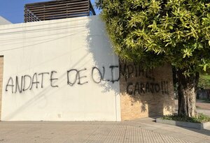 Gremio de futbolistas presenta denuncia tras pintatas contra jugadores de Olimpia