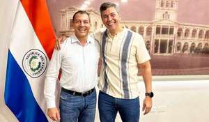 Giménez insiste con que asisten a “verdaderos productores”, mientras que campesinos denuncian exclusión - Economía - ABC Color