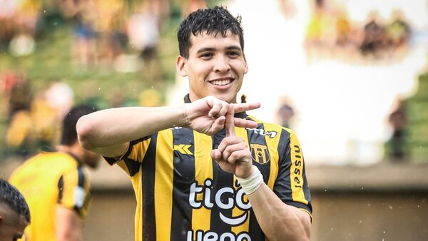 Iván Ramírez, el goleador que ilusiona al Legendario