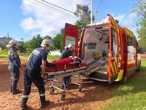 Popular / Abuela fue aplastada por su propio portón al intentar abrilo