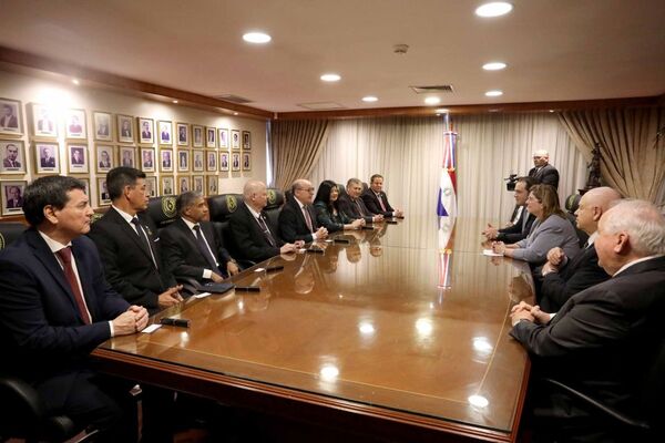 Autoridades de la Corte Suprema dieron la bienvenida a miembros de la Corte Interamericana de Derechos Humanos