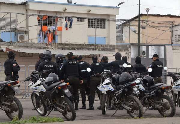 Enfrentamientos en una cárcel de Ecuador dejan varios muertos y decenas de fugados - Mundo - ABC Color
