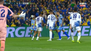 Miguel Navarro deja en calzoncillo a Ángel Di María