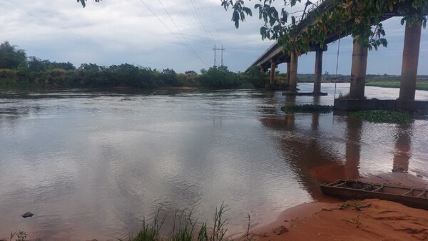 Liberación: Vuelco de canoa en el río Jejuí deja dos desaparecidos