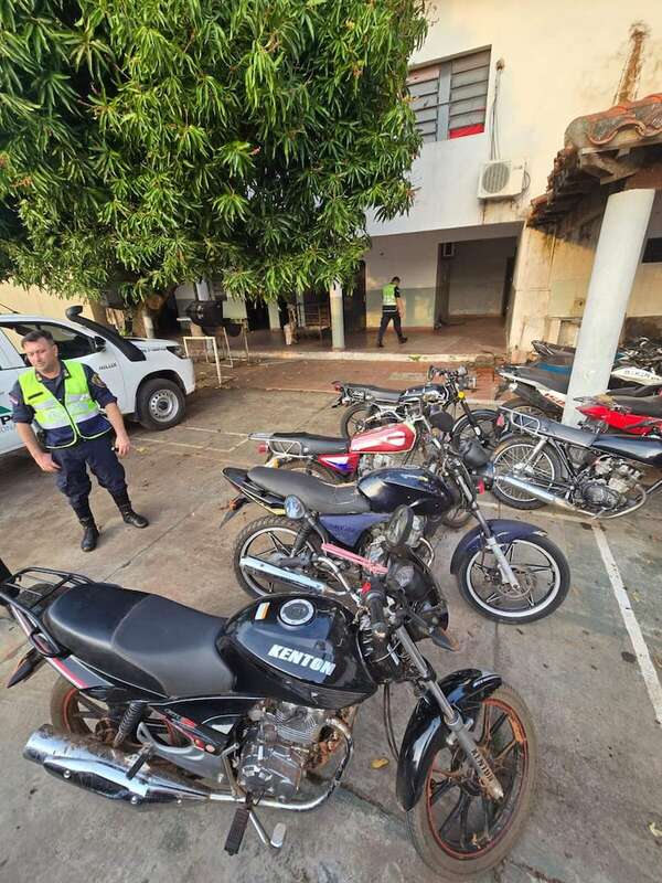 Carapeguá: Policía incauta cuatro motocicletas sin documentos - Policiales - ABC Color