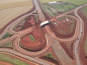 El primer trébol vial del país avanza hacia su etapa final en Alto Paraná - ADN Digital