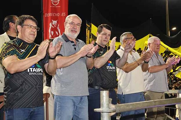 Inauguran los Juegos Universitarios Copa UNE 2025, competencia respaldada por Itaipú | DIARIO PRIMERA PLANA