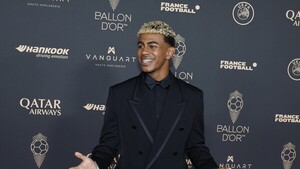 Lamine Yamal, galardonado con el Trofeo Kopa por segundo año seguido