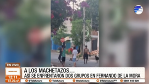 Brutal enfrentamiento a machetazos entre pandillas en plena calle
