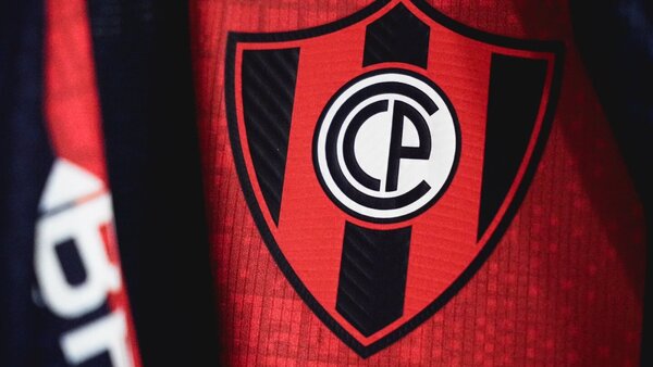 El inesperado posible nuevo técnico de Cerro Porteño