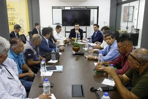 Reunión entre Gobierno y transportistas se reanudará el miércoles - ADN Digital