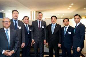 Presidentes de Paraguay y Vietnam hablan sobre cooperación previo a la Asamblea de la ONU - Nacionales - ABC Color