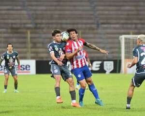San Lorenzo, otro que no supo reducir la diferencia - Fútbol de Intermedia - ABC Color