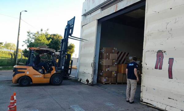 Aeropuerto: Portón aplastó a 2 trabajadores, uno murió •