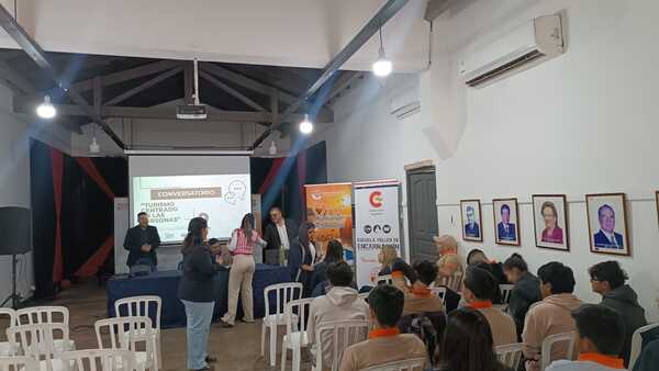 Encarnación promueve un turismo centrado en las personas con exitoso conversatorio