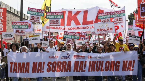 Unas 80 mil personas se manifestaron contra la corrupción en Filipinas
